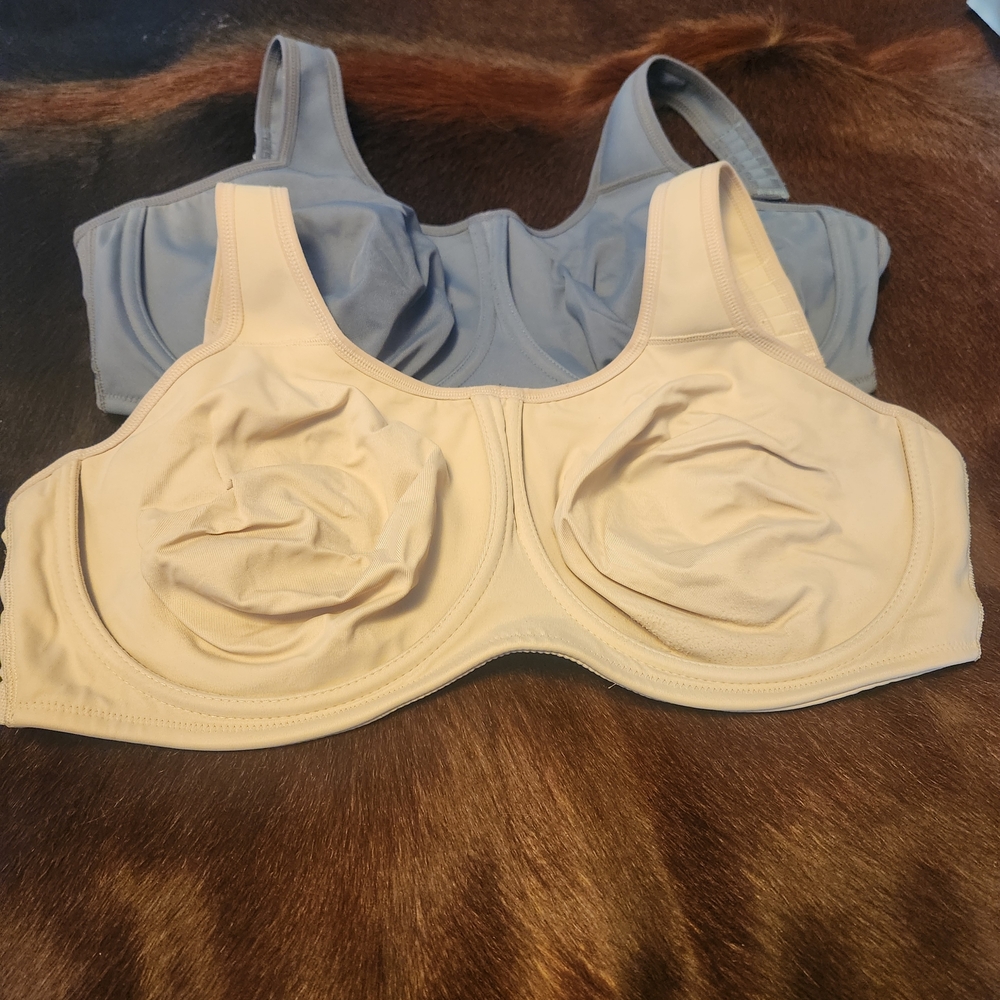 Wacoal Beige and Gray Sports Bra Duo. High Impact. NWOT